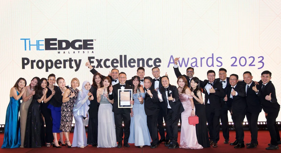 Đội ngũ Gamuda Land nhận giải The Edge Malaysia Property Excellence Awards 2023