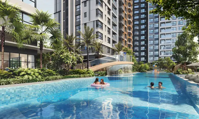 Hồ bơi và tiểu cảnh thác nước giữa vườn cọ nội khu Gladia Heights