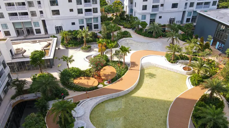 Ảnh thực tế vườn và lối dạo tầng 3 Green Skyline, tháng 03/2026