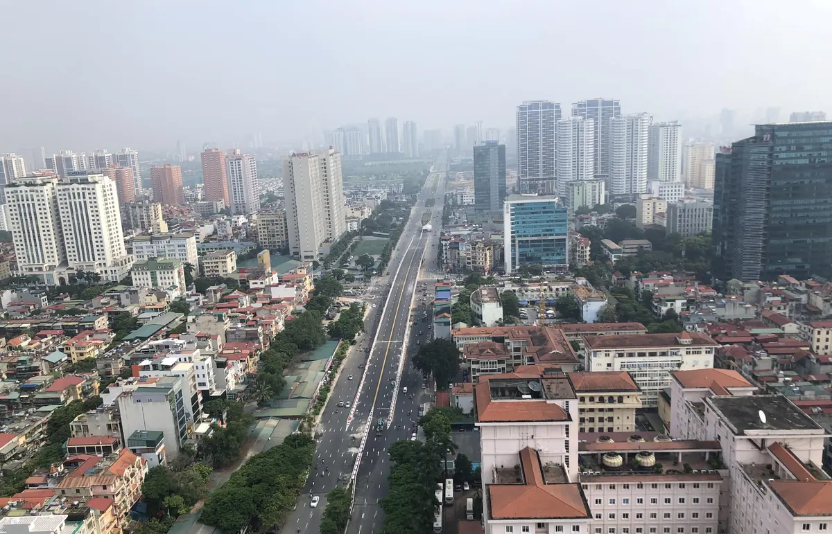 Tầm nhìn hướng Bắc từ Hanoi Signature ra đại lộ Nguyễn Văn Huyên – Hoàng Quốc Việt