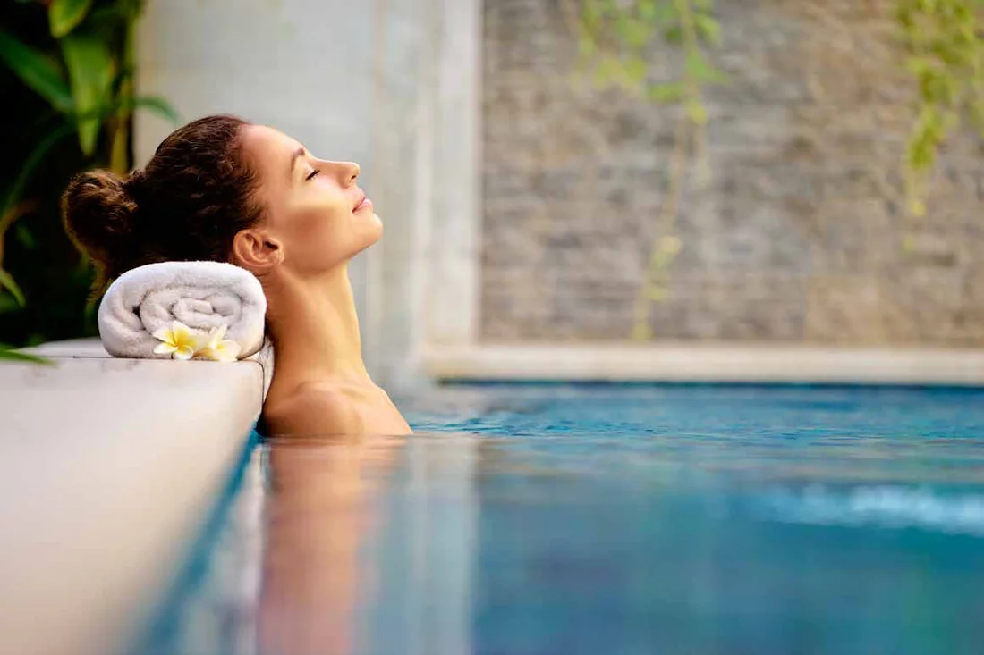 Hồ bơi vô cực – tiện ích Sky Pool tầng 3 Maia Resort Ho Tram (ảnh minh họa)